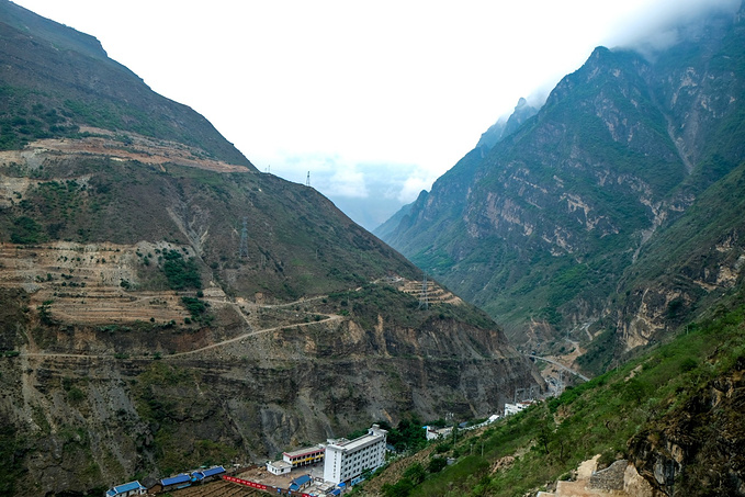 走进凉山寻彝情,踏遍攀西览美景