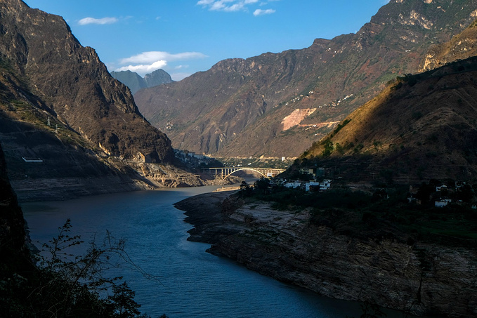 走进凉山寻彝情,踏遍攀西览美景