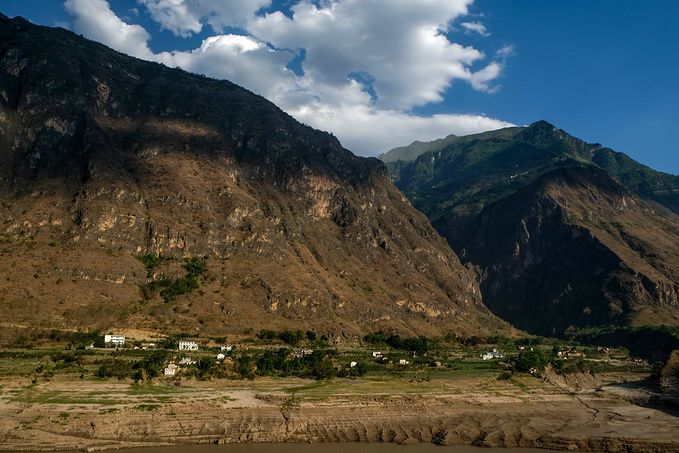 走进凉山寻彝情,踏遍攀西览美景