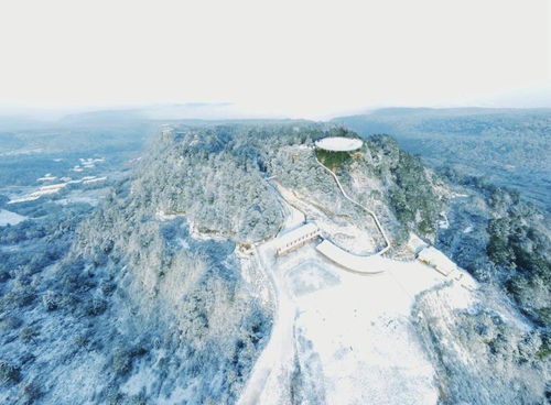冬季到五华山去看雪 冬游四川上封面